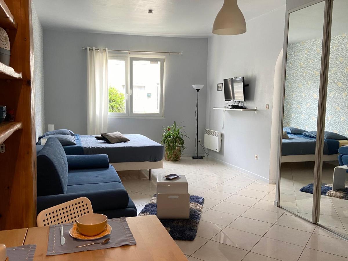Auberge Gekko Ornaisons Eksteriør billede