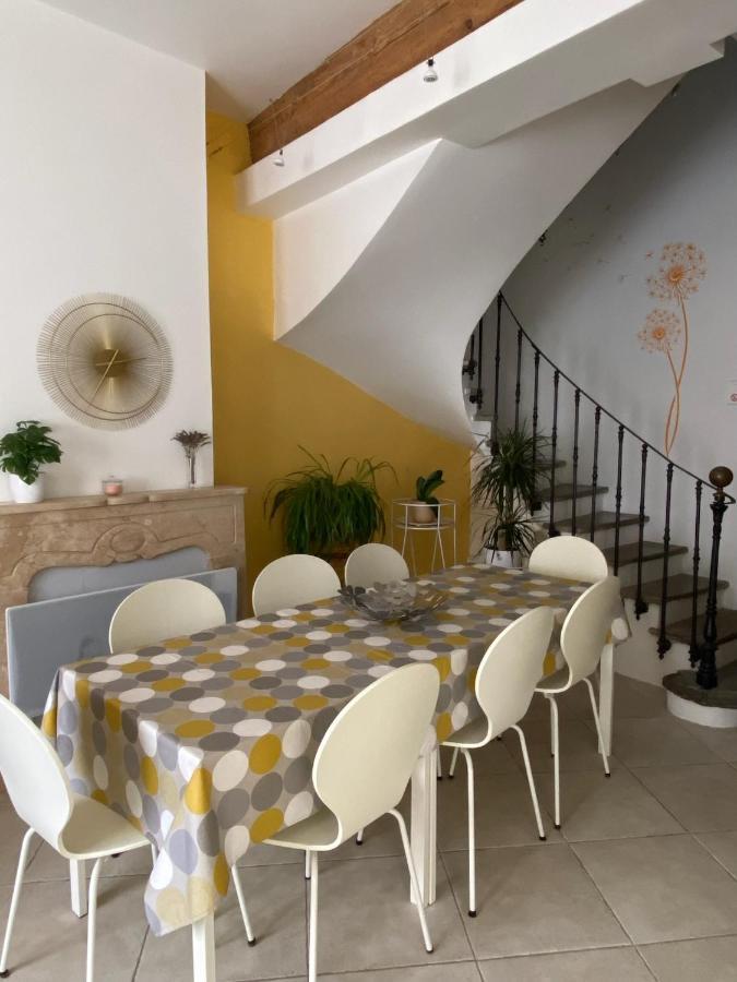 Auberge Gekko Ornaisons Eksteriør billede